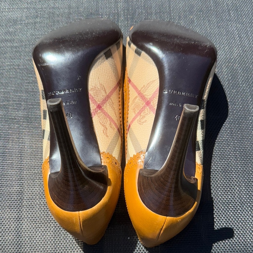 Vintage Burberry Brogue Haymarket Check Peep Toe Heels Size 40 (9-9.5 US) - Picture 6 of 13